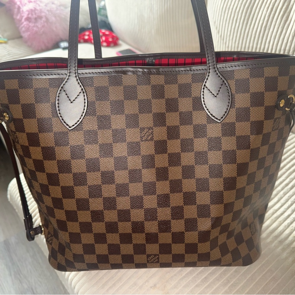 Louis Vuitton never full MM
